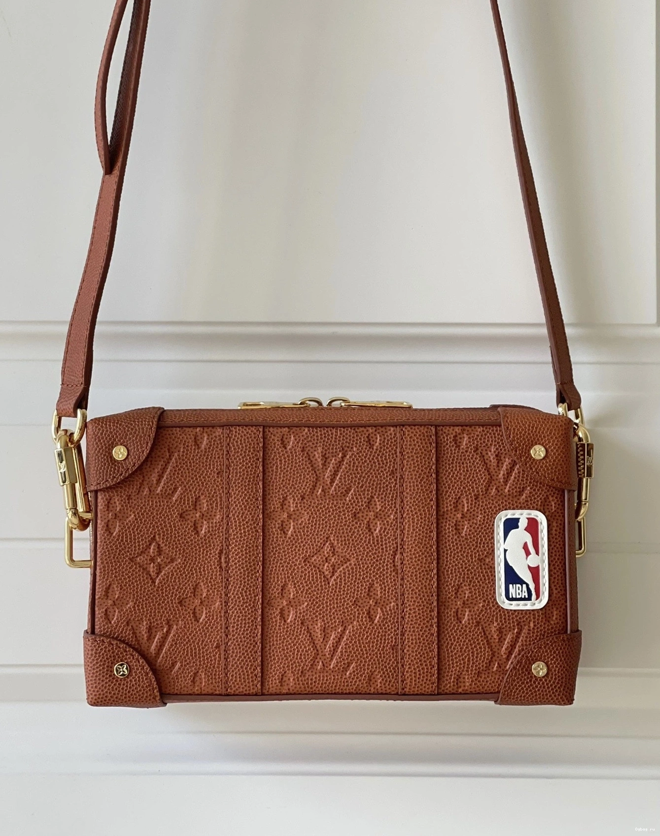 WEARABLE LOUIS WALLET VUITTON TRUNK SOFT LVXNBA 0809